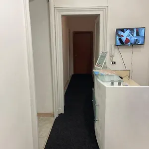 A I R Garibaldi Pensión Nápoles